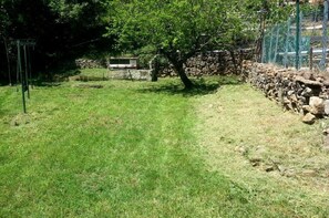 House | Garden - Charming Holiday Home With Swimming Pool (Saint-Sebastien-d'Aigrefeuille)