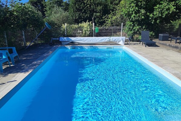 House | Pool | Indoor pool, outdoor pool - Charming Holiday Home With Swimming Pool (Saint-Sebastien-d'Aigrefeuille)