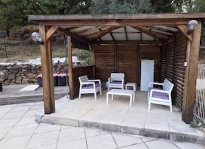 House | Balcony - Charming Holiday Home With Swimming Pool (Saint-Sebastien-d'Aigrefeuille)