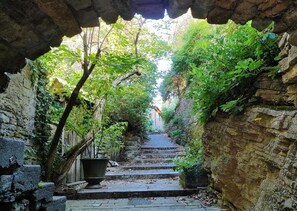 View from property - Charming Holiday Home With Swimming Pool (Saint-Sebastien-d'Aigrefeuille)