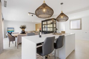 Dining - Casa Eden Luxury 3 bed room Chaparral (Mijas)