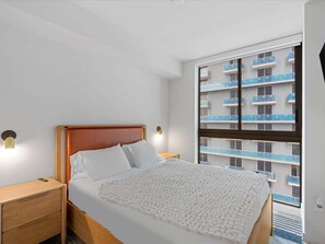 2 bedrooms, iron/ironing board, WiFi, bed sheets - 2BR Suite | FIFA Fan Fest | Rooftop Pool +Workpace (Miami)