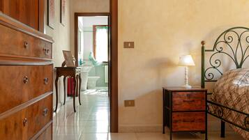 2 sovrum, strykjärn/strykbräda, wi-fi och sängkläder