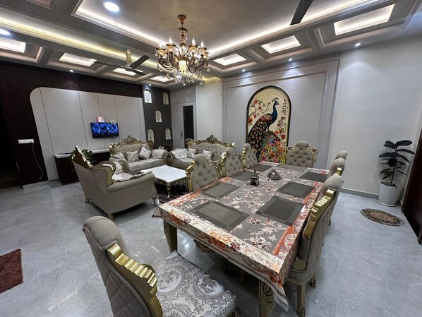 Ilmainen päivittäinen mannermainen aamiainen 