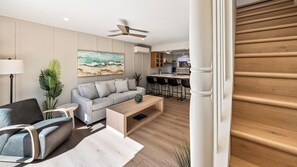 Smart TV - Newly Remodeled Boutique Beachside 1bd | Aloha Pualani Suite 5 (Kihei)