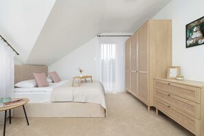 3 عدّة غرف نوم ومكتب ومكواة/لوح كي وواي فاي