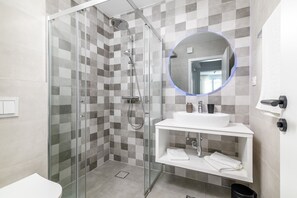 Hair dryer, towels - Cocaletto Villa / Trieste Apartment 3 (Rovinj)