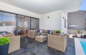 Outdoor dining - Sea Mare Stin Vista - swim up - B1 (Pula)