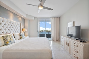 2 bedrooms, desk, iron/ironing board, free WiFi - Beautiful Bay View · Walk to Sunny Isles Beach (Sunny Isles Beach)