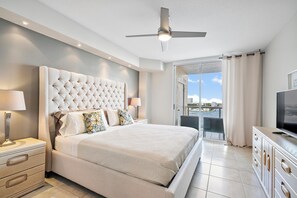 2 bedrooms, desk, iron/ironing board, free WiFi - Beautiful Bay View · Walk to Sunny Isles Beach (Sunny Isles Beach)