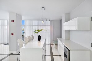 Interior - Beautiful Bay View · Walk to Sunny Isles Beach (Sunny Isles Beach)