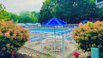 Et oppvarmet basseng