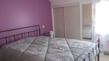 Een strijkplank/strijkijzer, wifi