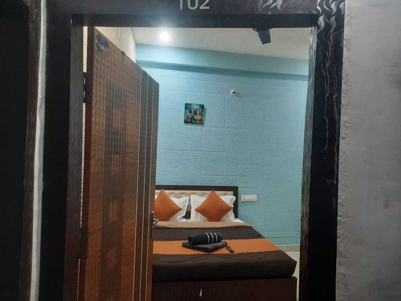 舒适双人房, 1 张大床, 无烟房 | 免费 WiFi