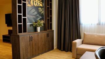 In-room safe, desk, laptop workspace, blackout drapes