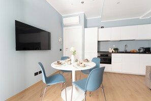 Dining - Plana Residence Apartment 7 Piazza Firenze Corso Sempione Milan (Milano)
