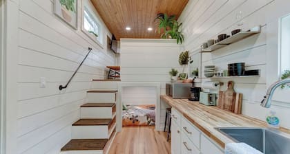 Kauai-Inspired Tiny Home Escape Near Blanco | Fire Pit & Tropical Vibes