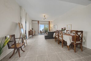 Interior - Villa 'Niarchos' with Sea View, Wi-Fi, and Air Conditioning (Corfu)