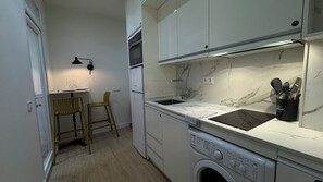 Oven, stovetop, dishwasher - Wonderful apartment near the Bernabeu (Madrid)