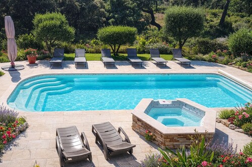 Mediterranean villa with pool and garden