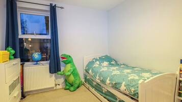 3 bedrooms, individually decorated, individually furnished, free WiFi