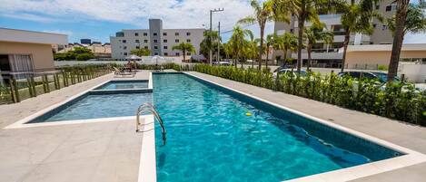 Basic Apartment | Pool