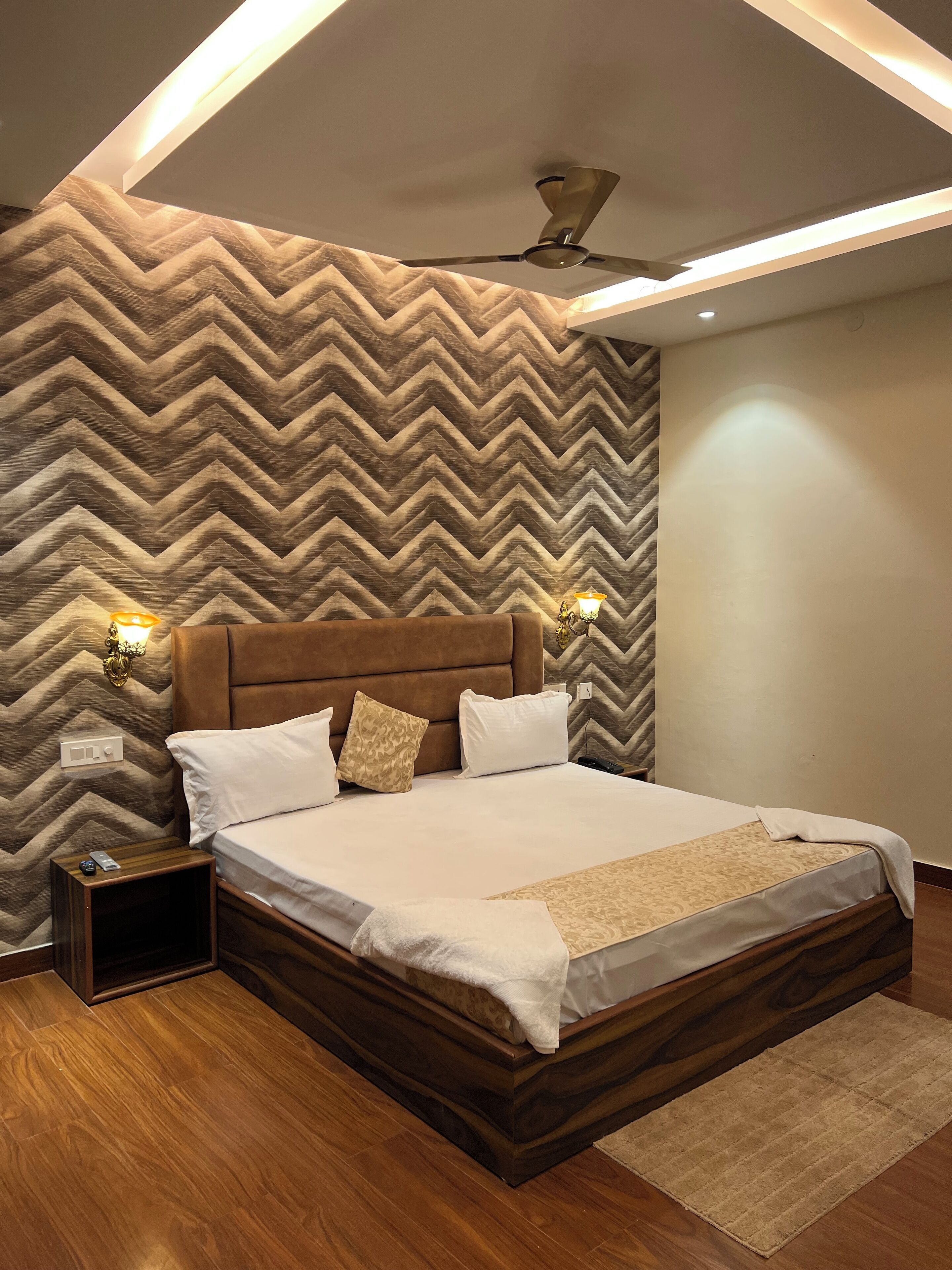 Deluxe Double Room, Balcony, City View