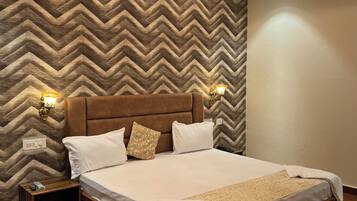 Deluxe Double Room, Balcony, City View | Free WiFi, wheelchair access