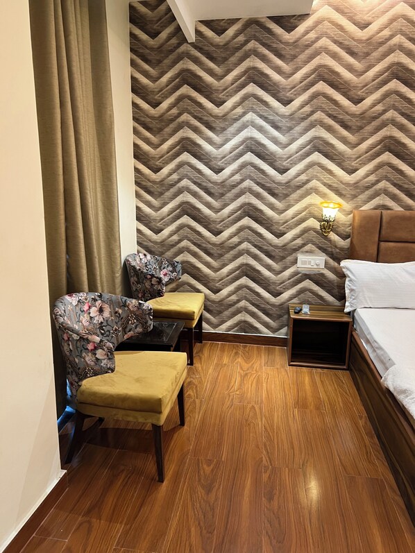 Deluxe Double Room, Balcony, City View - Flavour Zone Courtyard (Ambala)