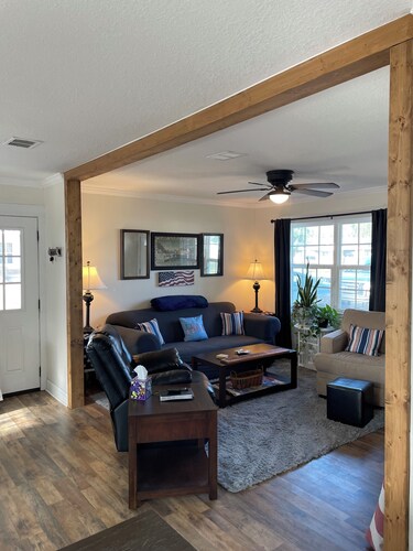 Charming 3-bedroom house with AC in delightful Blackshear