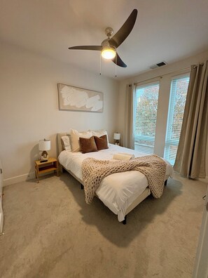 1 bedroom, iron/ironing board, WiFi, bed sheets - The Atlanta Luxe Nook 1Bd\1Bth (Atlanta)