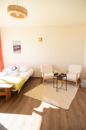 Bed sheets - Altitude 1692 - Vue imprenable sur le Cambre d’Aze (Font-Romeu-Odeillo-Via)