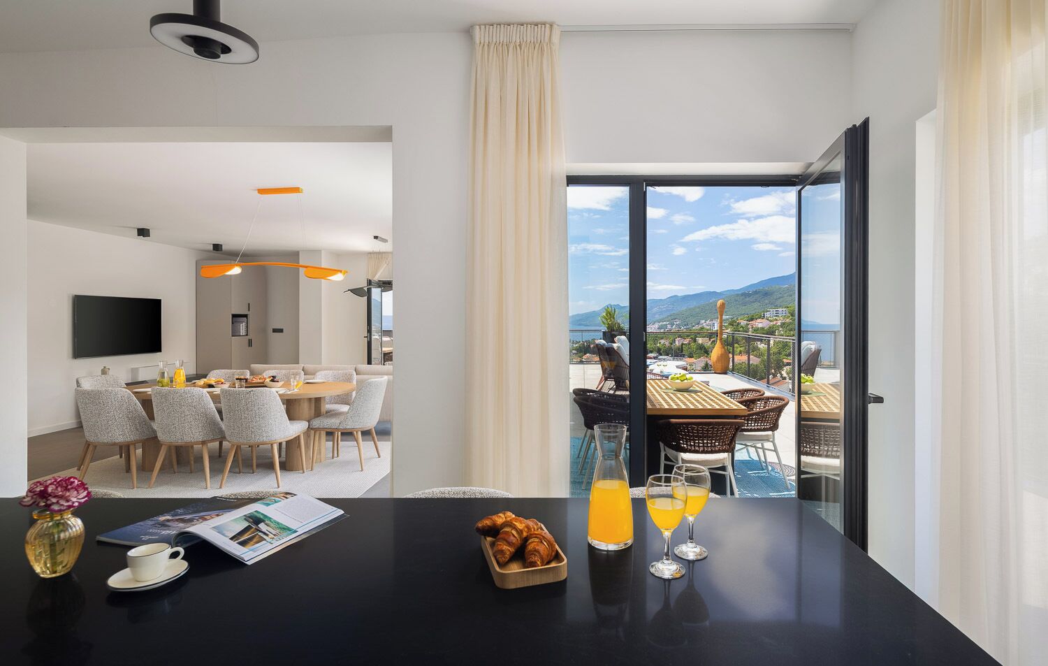 Vosco four\-bedroom rooftop apartment | Eigene Küche