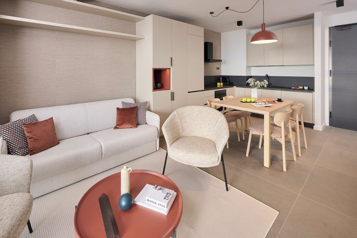 Family Apartment for 4 persons with balcony | Coffres-forts dans les chambres, fer et planche à repasser