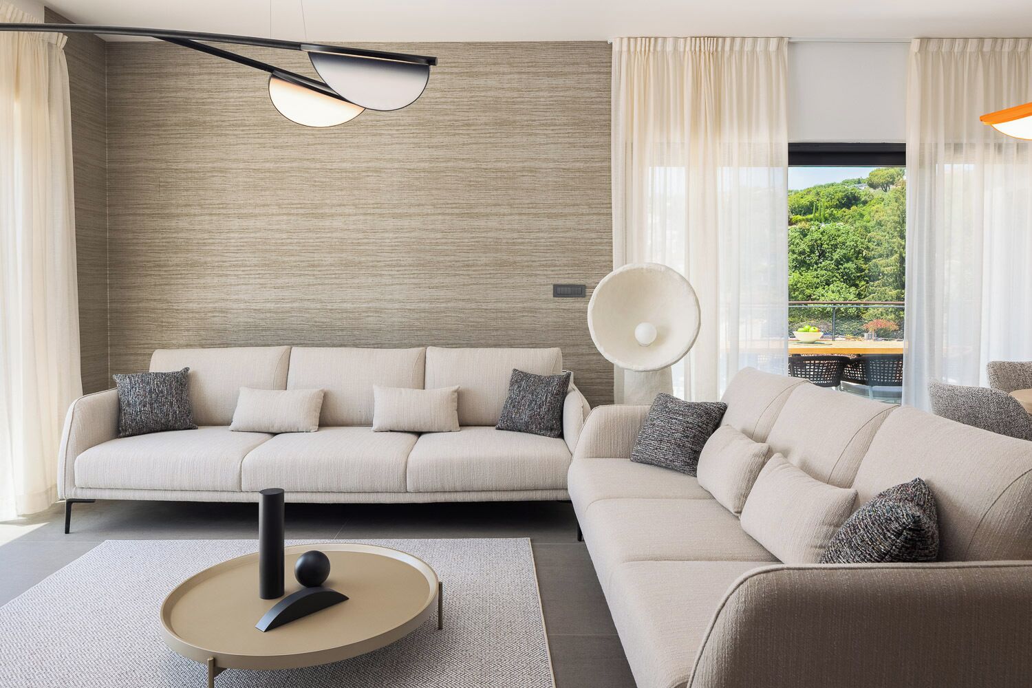 Vosco four\-bedroom rooftop apartment | Wohnbereich
