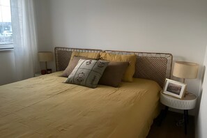 2 habitaciones, tabla de planchar con plancha y wifi gratis 