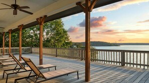 Terrace/patio - Luxury Lake Escape | Dock, Basketball & Views! (Chico)