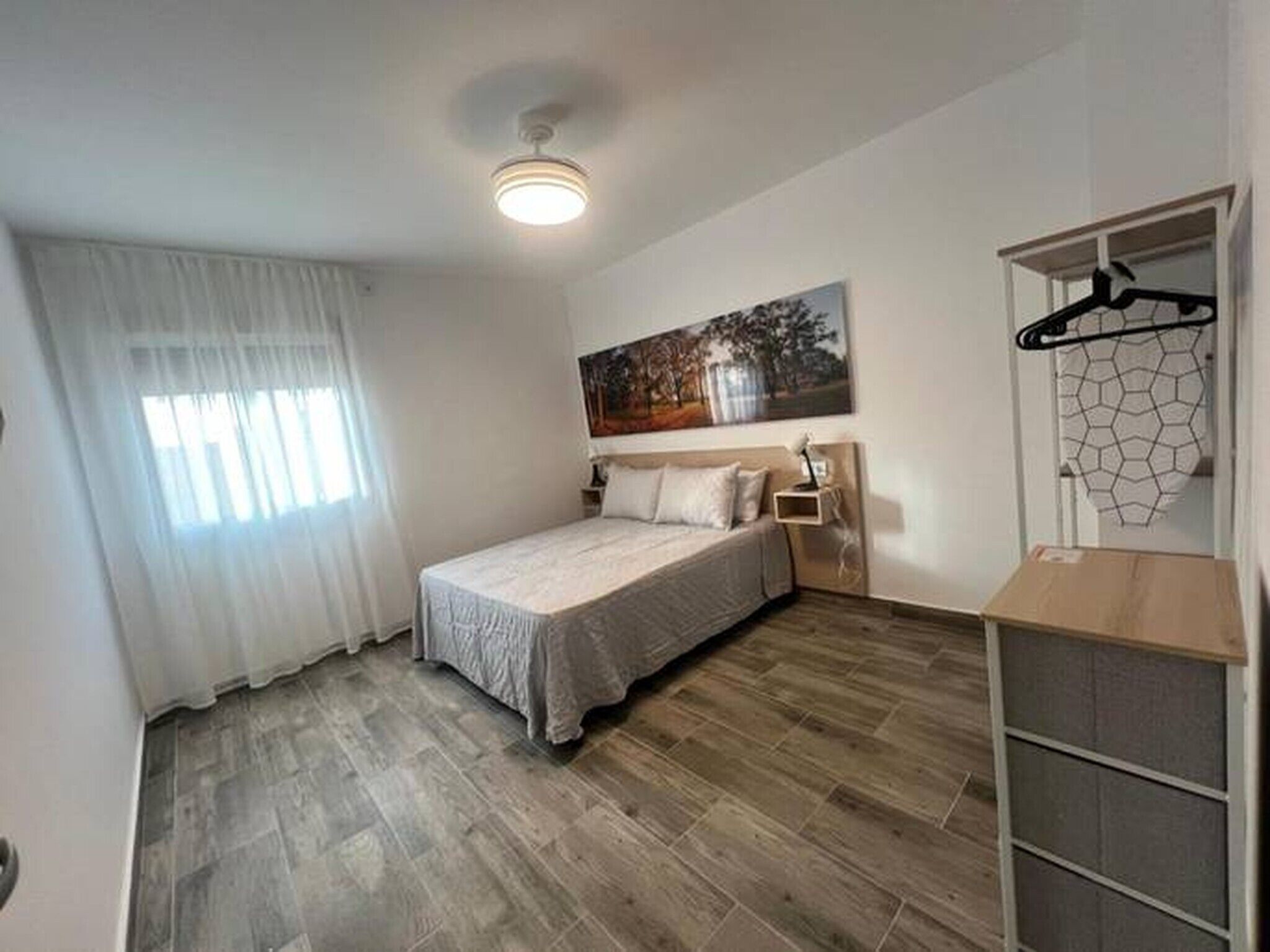 2 slaapkamers, een strijkplank/strijkijzer, wifi, beddengoed