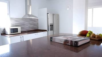 冰箱、微波炉、炉灶、茶具/咖啡用具