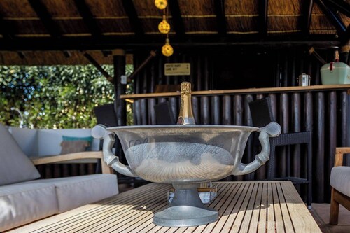 Pool - Sauna - Cinema - Hot Tub - Sleeps 10 - Pets