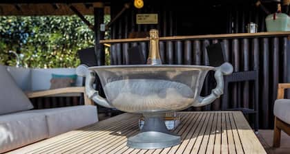 Pool - Sauna - Cinema - Hot Tub - Sleeps 10 - Pets