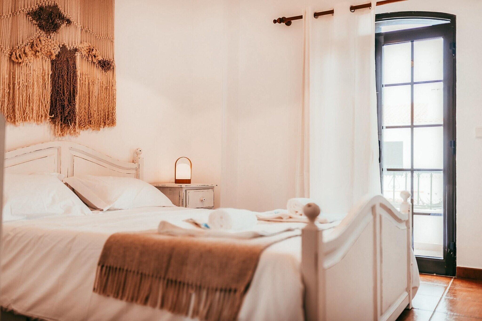2 habitaciones, tabla de planchar con plancha y wifi gratis 