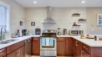 Fridge, microwave, oven, dishwasher