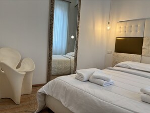 1 bedroom, free WiFi, bed sheets - Downtown Milan Apartment at Lecco 3 (Milano)