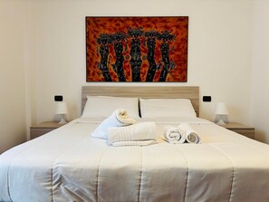 1 chambre, fer et planche à repasser, accès au Wi-Fi (inclus)