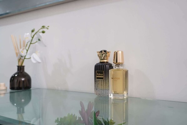 Doccia, asciugacapelli, asciugamani