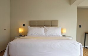 1 chambre, bureau, fer et planche à repasser, Wi-Fi
