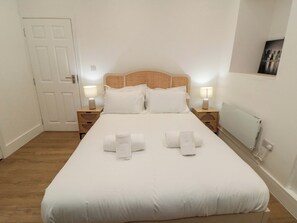 Stuga | 2 sovrum, individuell inredning, unika möbler och gratis wi-fi