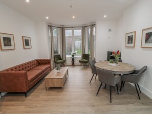 Cottage | Interior - Beachwalk Villa 1 (Whitby)