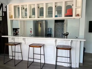 Interior - Southern Sunshine (San Pedro's)